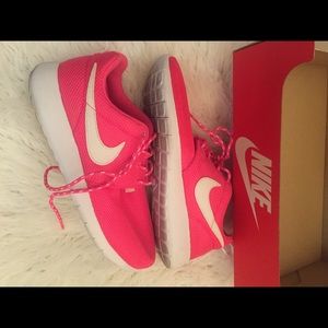 Pink Nike Roshes